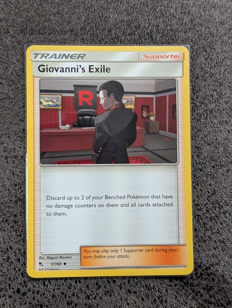 Giovanni Exile Trainer kaart Hidden Fates, Ophalen of Verzenden