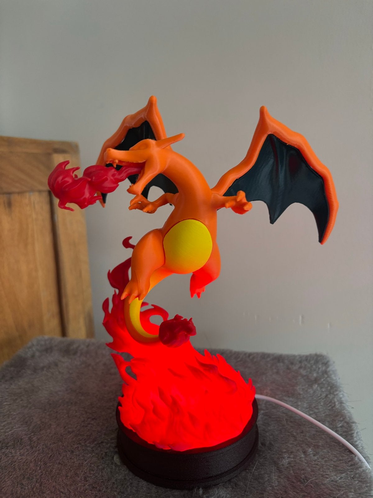 Stoere Charizard Pokémon LED lamp - 23cm, Ophalen of Verzenden, Nieuw, Overige typen