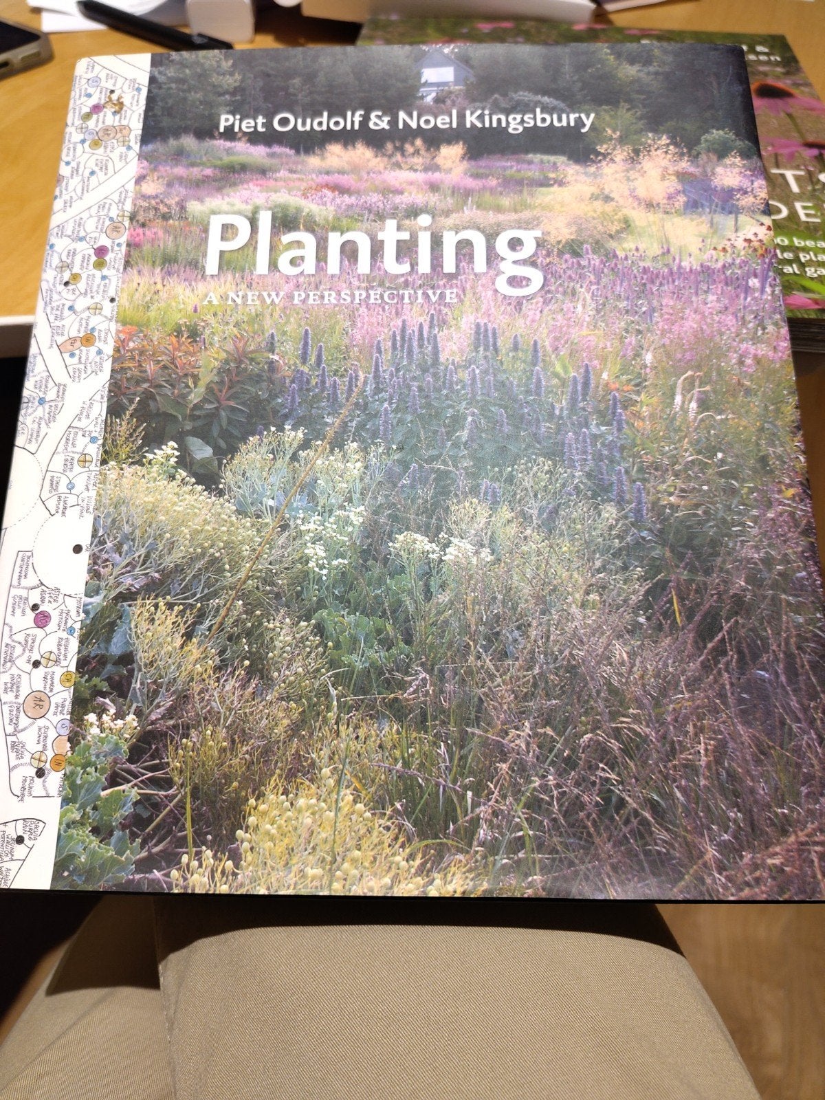 Planting: A New Perspective - Piet Oudolf & Noel Kingsbury, Ophalen of Verzenden, Gelezen, Piet Oudolf & Noel Kingsbury, Tuinieren en Tuinplanten
