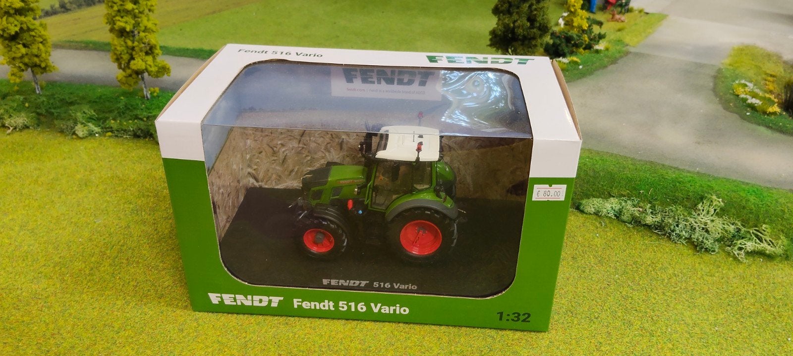 Fendt 516 Vario. Universal Hobbies, Nieuw, UH, Universal Hobbies, Tractor of Landbouw