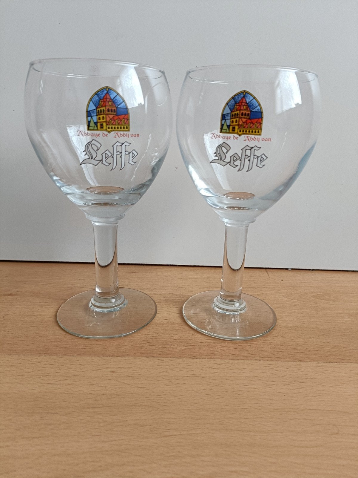 2 Leffe glazen, Verzamelen, Ophalen of Verzenden, Zo goed als nieuw, Glas of Glazen, Overige merken