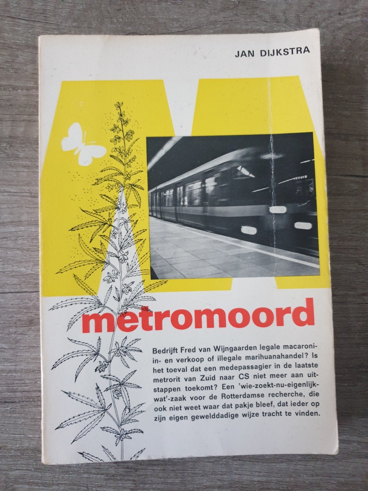 Metromoord - Jan Dijkstra (Misdaadroman), Ophalen of Verzenden, Gelezen, Jan Dijkstra