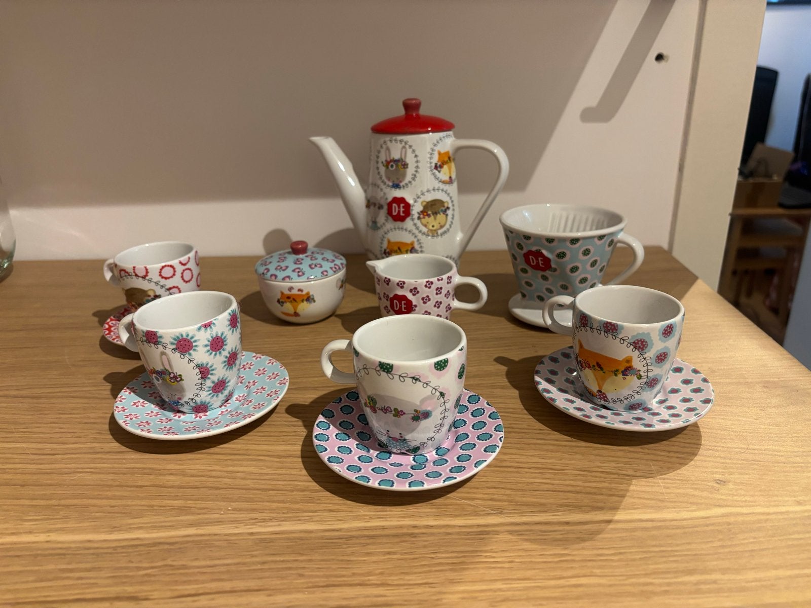 Douwe Egberts kinderserviesje -compleet in de doos, Ophalen, Overige merken, Keramiek, Vintage