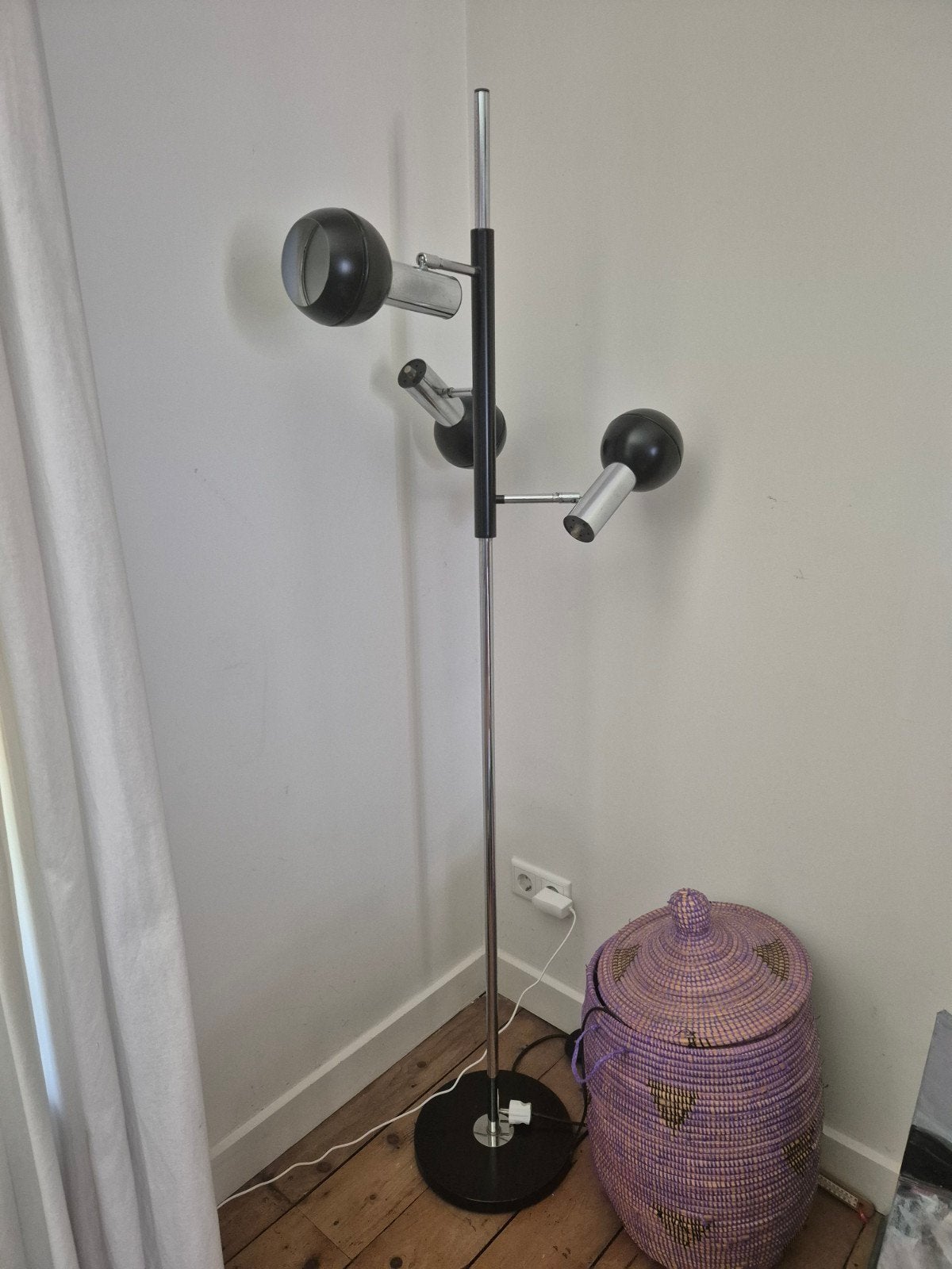Vintage Wiko vloerlamp 1960 3 spots, Huis en Inrichting, Lampen | Vloerlampen, Ophalen, Gebruikt, Metaal, Modern