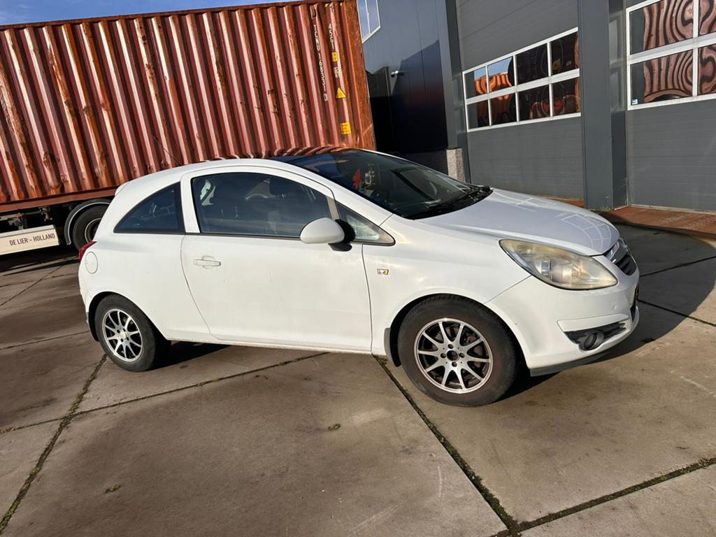 Opel Corsa 1.2 16V 3D automaat 2008, Auto's, 450 kg, 40 €/maand, 1229 cc, Wit