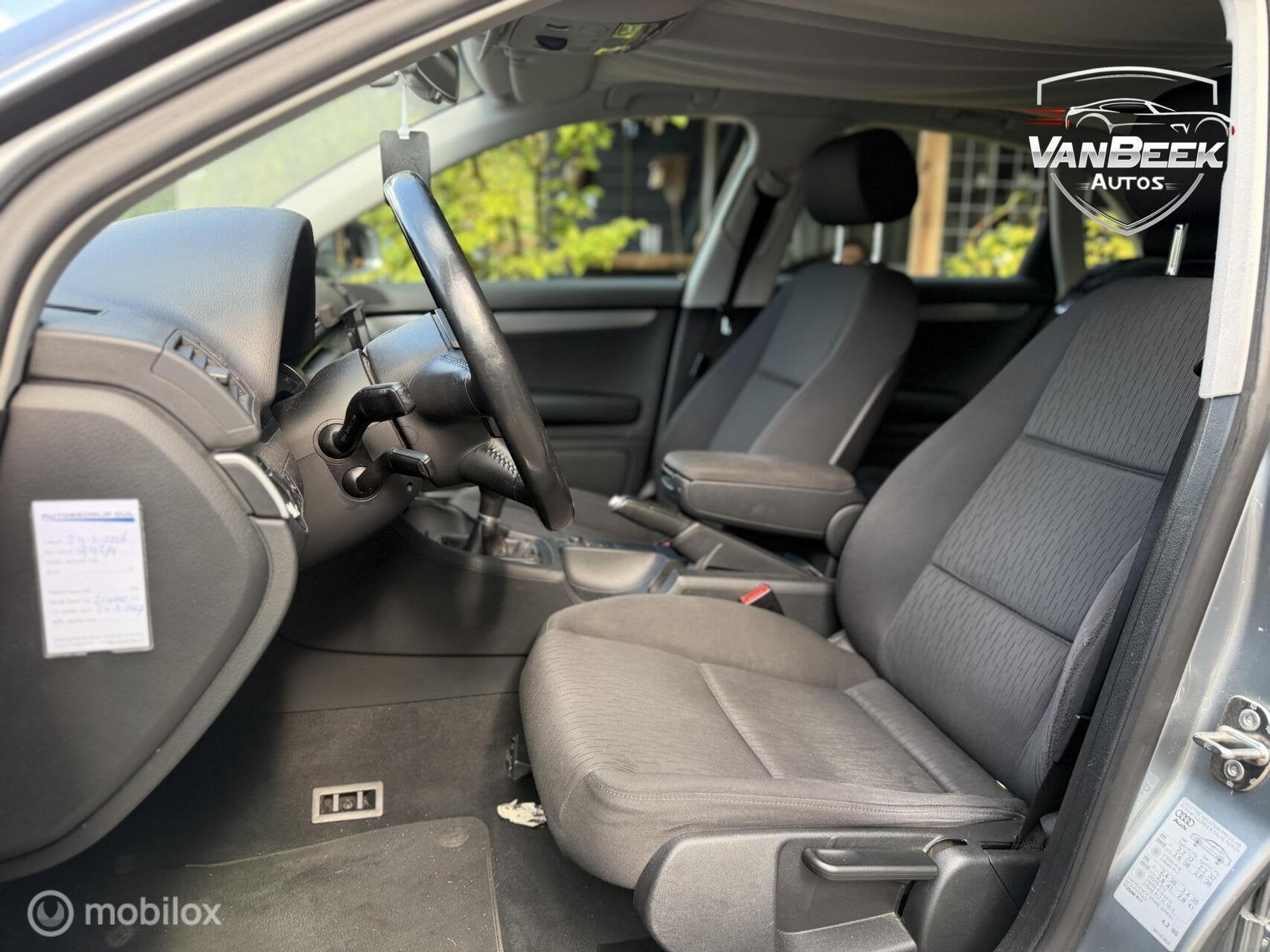 Audi A4 Limousine 1.8 Turbo Pro Line Business, Auto's, Voorwielaandrijving, Automatische klimaatregeling, 730 kg, Gebruikt