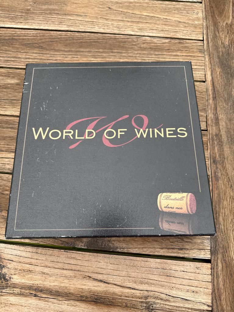 World of Wines Bordspel - Het Klassieke Wijnspel, Hobby en Vrije tijd, Gezelschapsspellen | Bordspellen, Drie of vier spelers