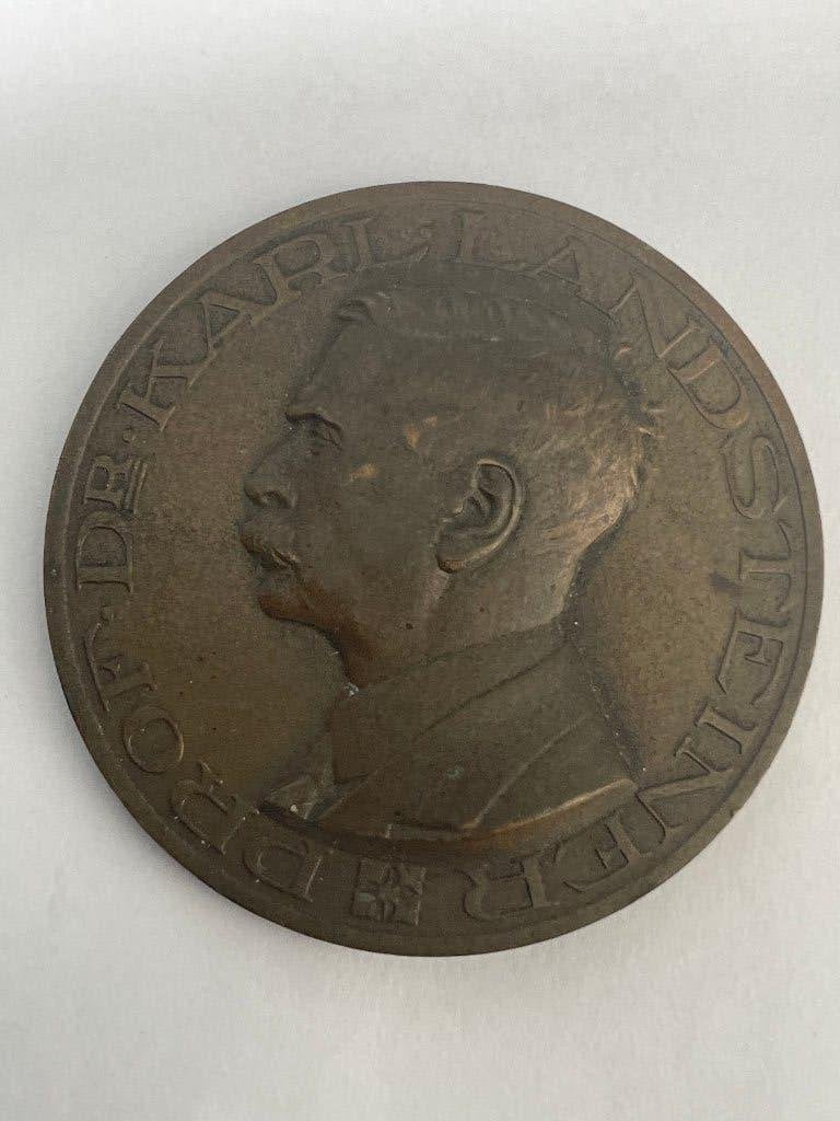 Oude medaille Prof. Dr. Karl Landsteiner - Bloedtransfusie, Ophalen of Verzenden, Gebruikt