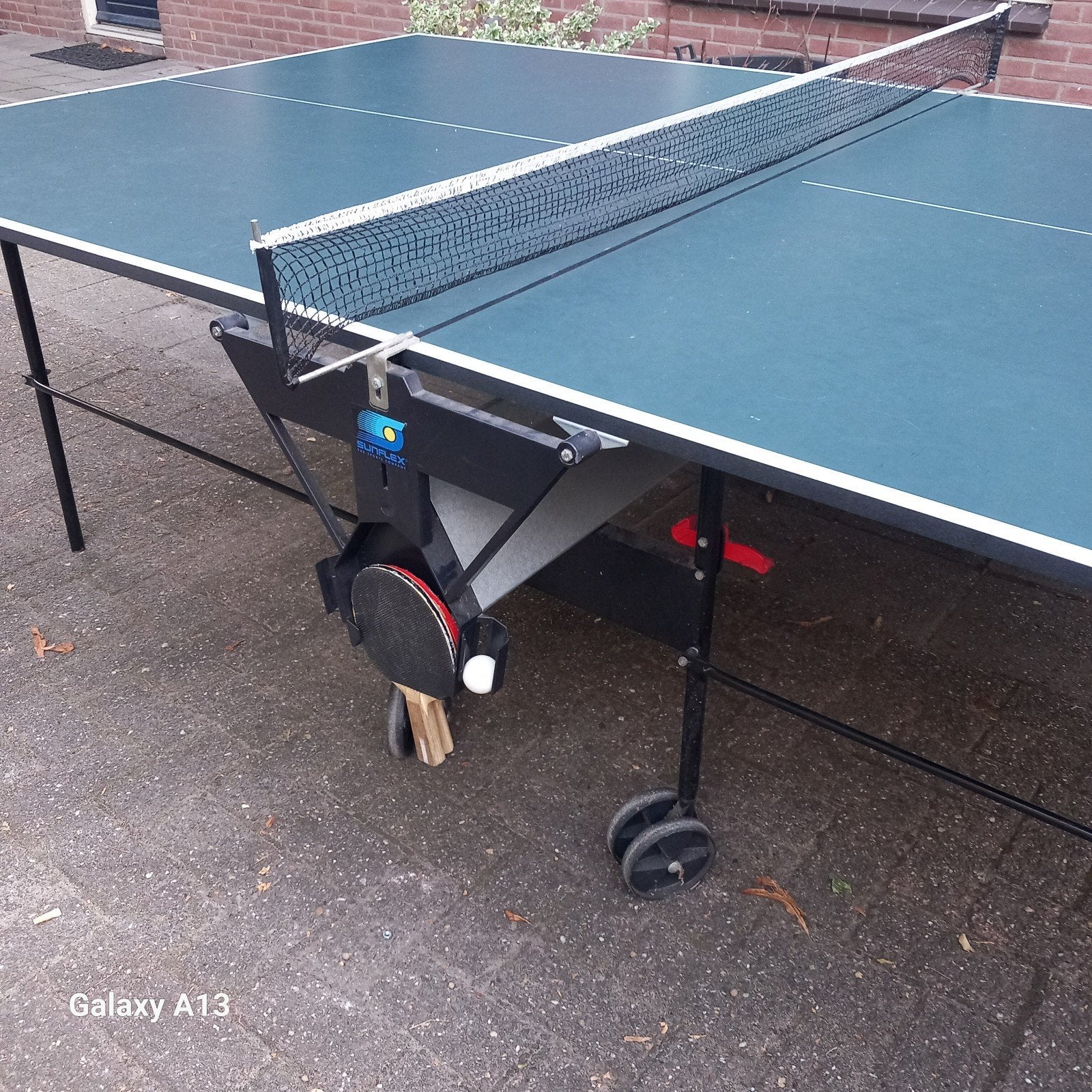 Tafeltennistafel met wieltjes - Verrijdbaar, Sport en Fitness, Ophalen, Gebruikt, Tafel Outdoor, Inklapbaar