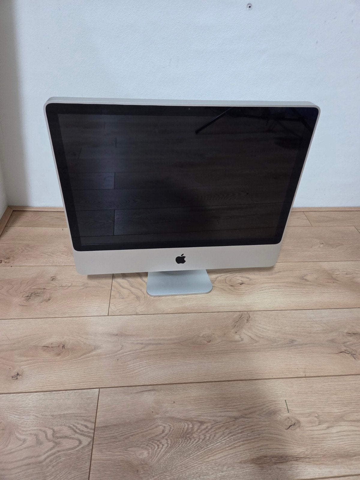 Apple iMac (2009-2011), Computers en Software, Apple Desktops, Ophalen, Minder dan 4 GB, IMac, Onbekend