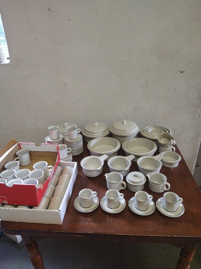 Arabia Finland Fennica servies - Richard Lindh, Ulla Procope, Ophalen, Nieuw, Bord(en), Overige stijlen