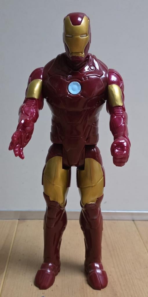 Marvel Avengers Titan Hero Iron Man 12 inch Actiefiguur, Ophalen of Verzenden, Zo goed als nieuw