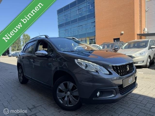 Peugeot 2008 1.2 Benzine Style Navi Cruise C Parkeersensoren, Auto's, Voorwielaandrijving, Parkeersensor, Gebruikt, 1199 cc