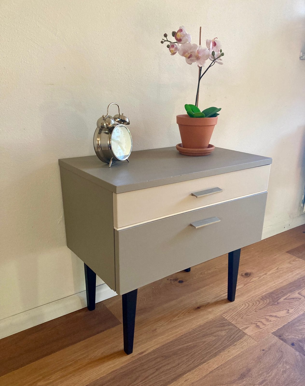 Nachtkastje orgineel vintage ‘60, Ophalen, Zo goed als nieuw, 55 tot 70 cm