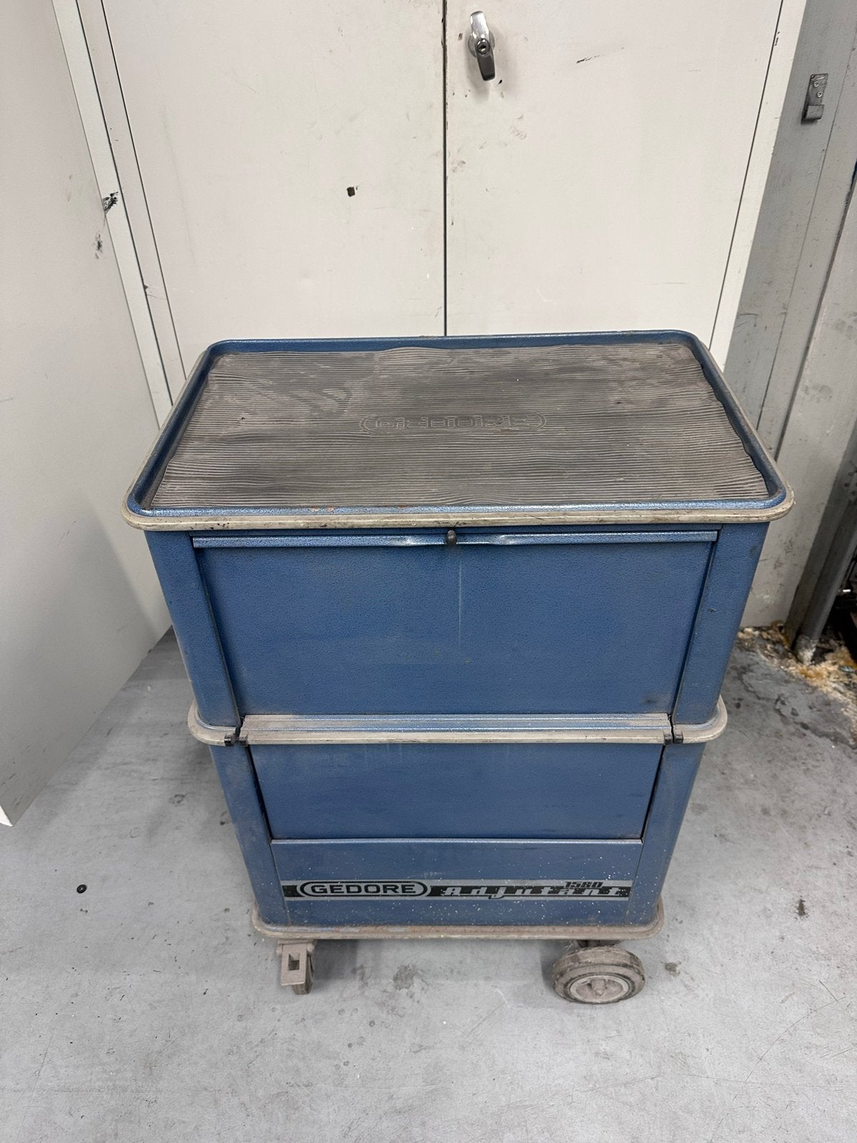 3X Gereedschapswagen met diverse gereedschappen, Ophalen of Verzenden, Gebruikt