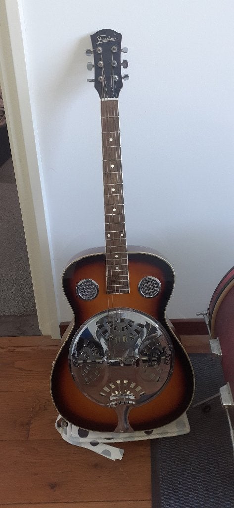 Resonator akoestische gitaar. Dobro. Goed afgesteld, Muziek en Instrumenten, Ophalen, Zo goed als nieuw, Resonator- of Dobrogitaar