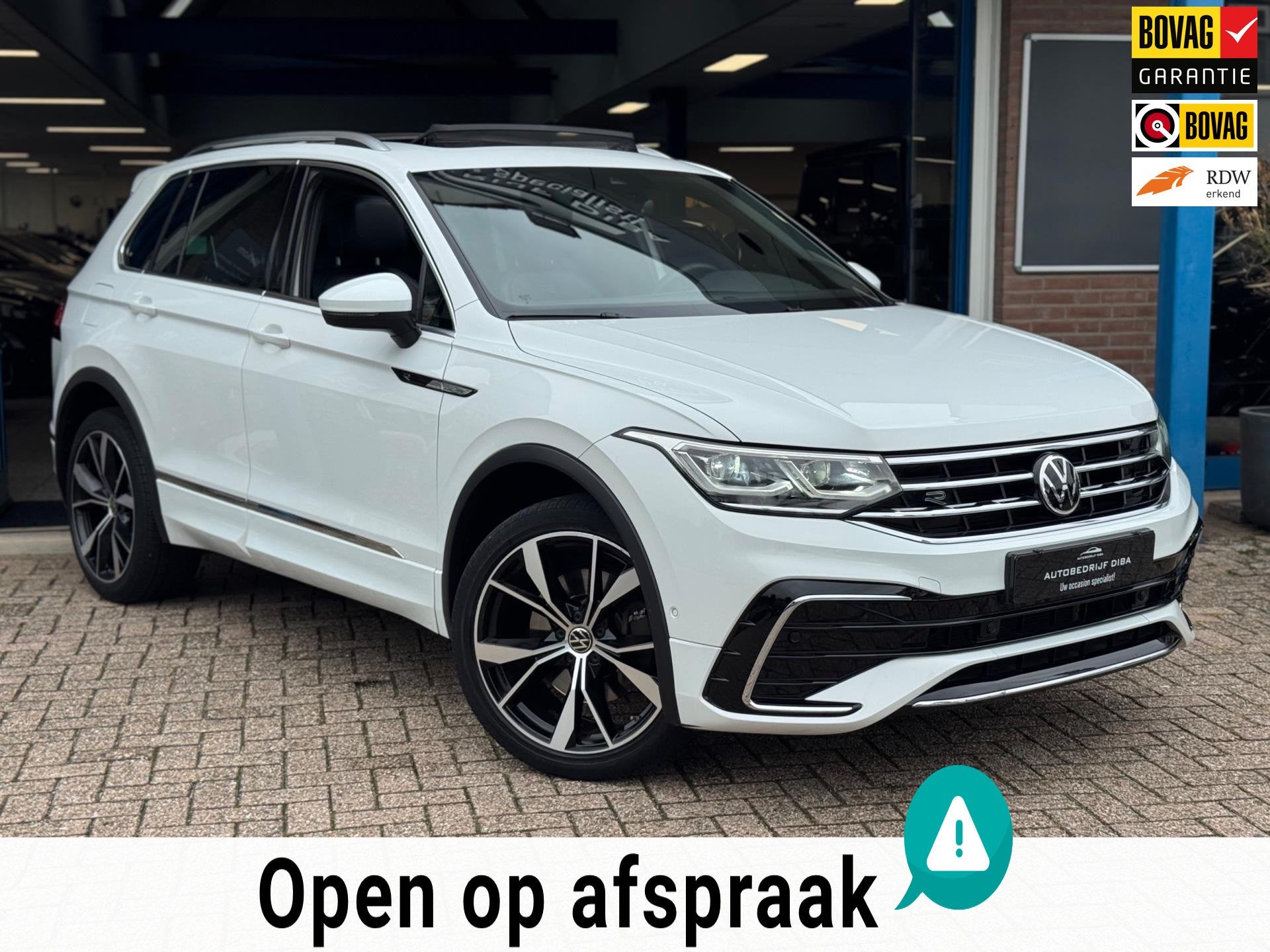 Volkswagen Tiguan 2.0 TSI 4Motion R-LINE 2021 AUT PANO NAP!, Auto's, Dealer onderhouden, Gebruikt, 4 cilinders, 1984 cc