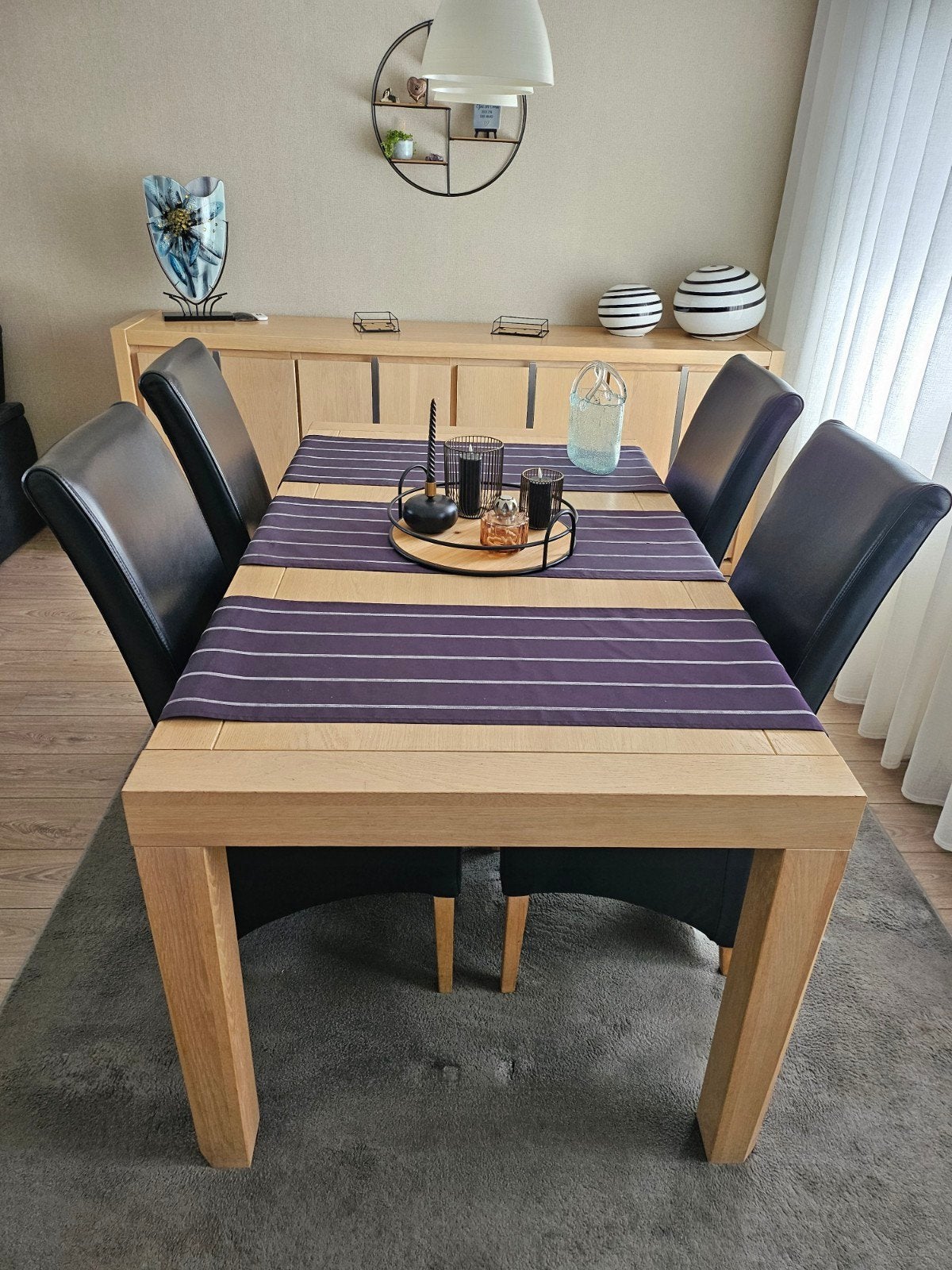 Eetkamer tafel met 4 stoelen en salon tafel, Ophalen