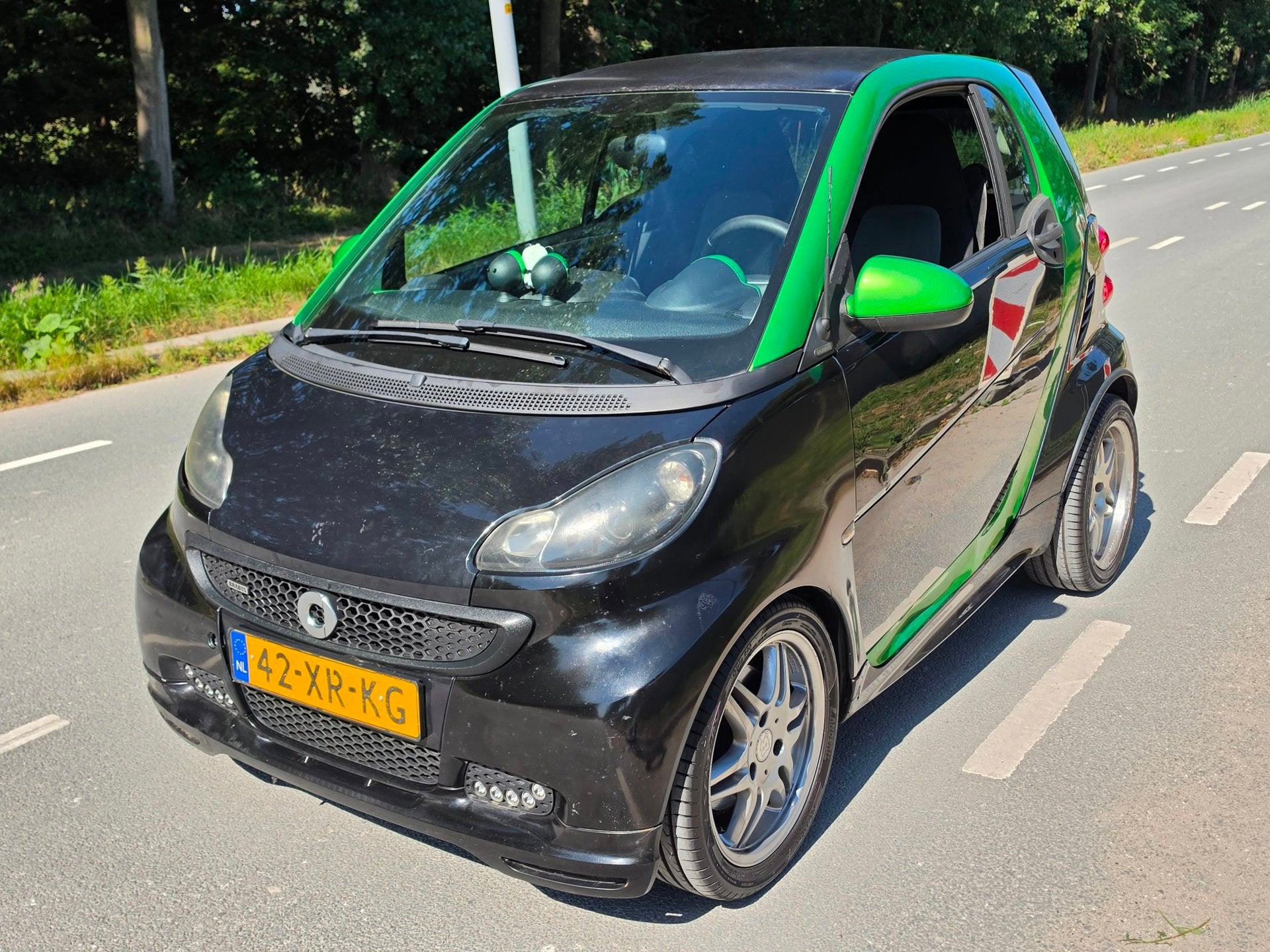 Smart Fortwo coupé 1.0 Pulse / AIRCO / NAP / BRABUS-P, Auto's, Smart, Automaat, Gebruikt, Zwart, Origineel Nederlands