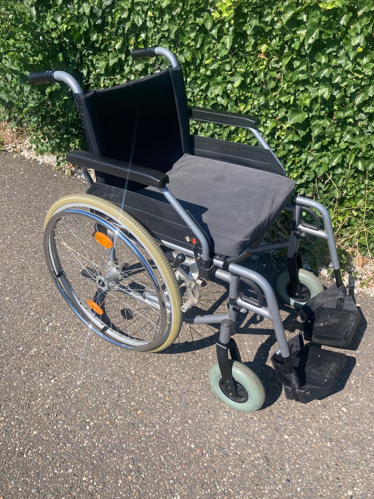 Bischoff & Bischoff S-Eco 300 rolstoel, Ophalen, Zo goed als nieuw, Duwrolstoel