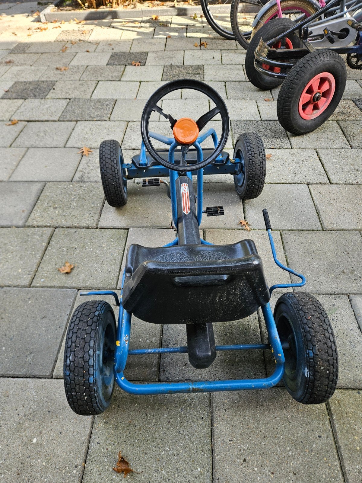 Blauwe skelter voor kinderen, Kinderen en Baby's, Ophalen of Verzenden, Gebruikt, Overige merken, Vrijloopautomaat