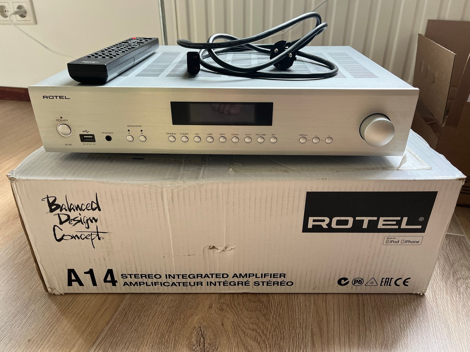 Rotel A14 Stereo Geïntegreerde Versterker - Goed Werkend, Overige merken, Gebruikt, Ophalen of Verzenden, 120 watt of meer