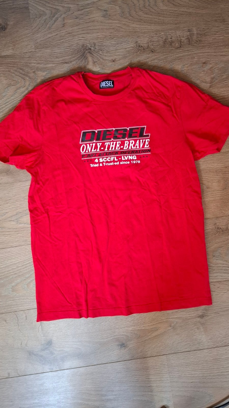Zgan rood Heren Diesel shirt tshirt maat XXL shirt, Kleding | Heren, T-shirts, Ophalen of Verzenden, Zo goed als nieuw, Overige maten