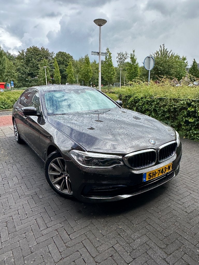 BMW 5-Serie 530e 2018 Bruin HUD display High Exec., Auto's, 1998 cc, Achterwielaandrijving, 4 cilinders, Bruin
