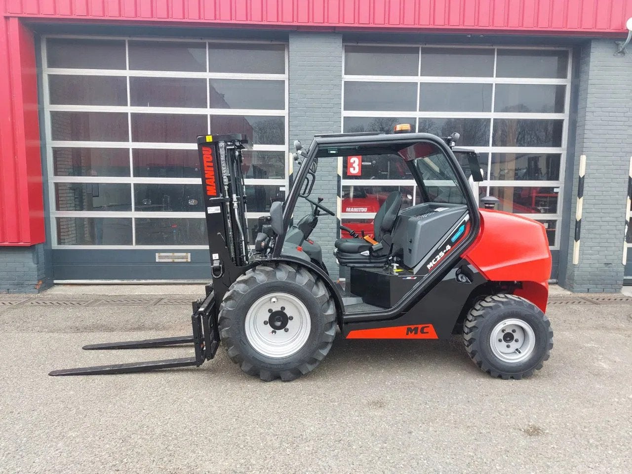 Manitou MC25-4 (bj 2025), 2000 tot 3000 kg, Diesel, Ruwterrein, Manitou