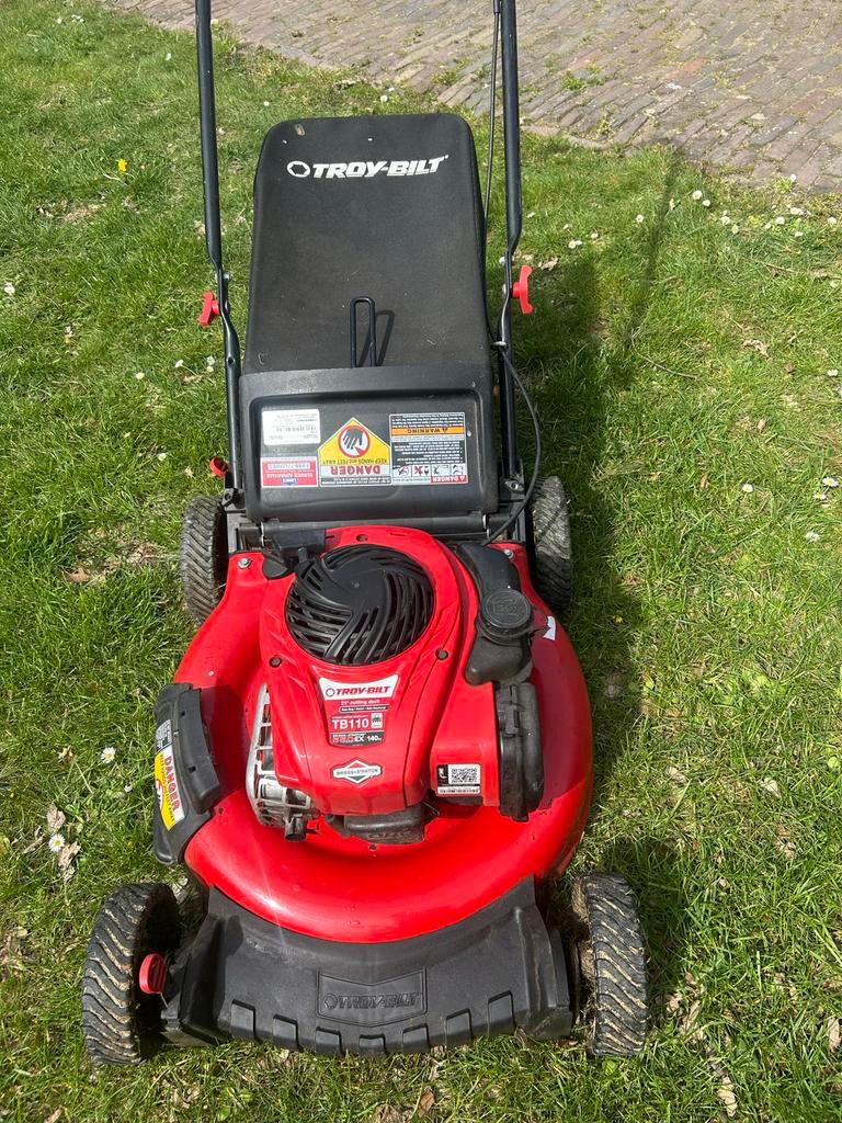Troy Bilt benzine grasmaaier, Ophalen, Cirkelmaaier, Gebruikt, 40 t/m 49 cm