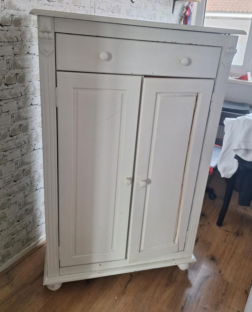 Geverfde oude grenen meidenkast, Ophalen, Gebruikt, Met deur(en), 100 tot 150 cm