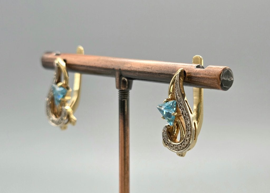 Gouden vintage oorbellen aquamarijn en diamant. 2026/407, Hangers, Blauw, ., Ophalen of Verzenden