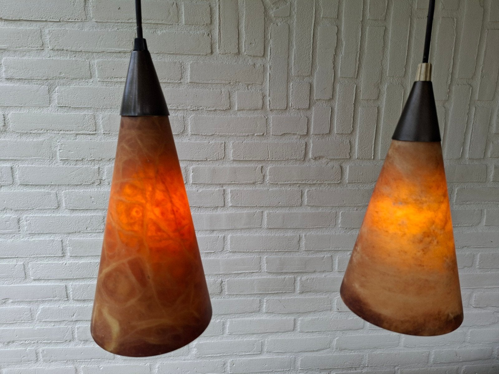 Vintage retro hanglampen Albast Design in zeer goede staat., Huis en Inrichting, Lampen | Hanglampen, Natuurlijk materiaal, Zo goed als nieuw