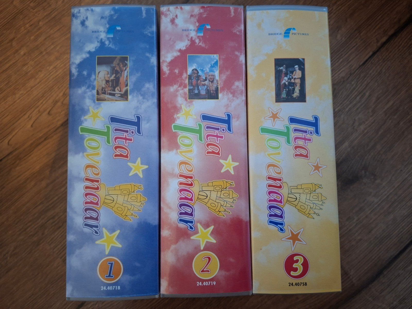 Tita Tovenaar VHS Boxsets 1 t/m 3, Alle leeftijden, Ophalen of Verzenden, Gebruikt