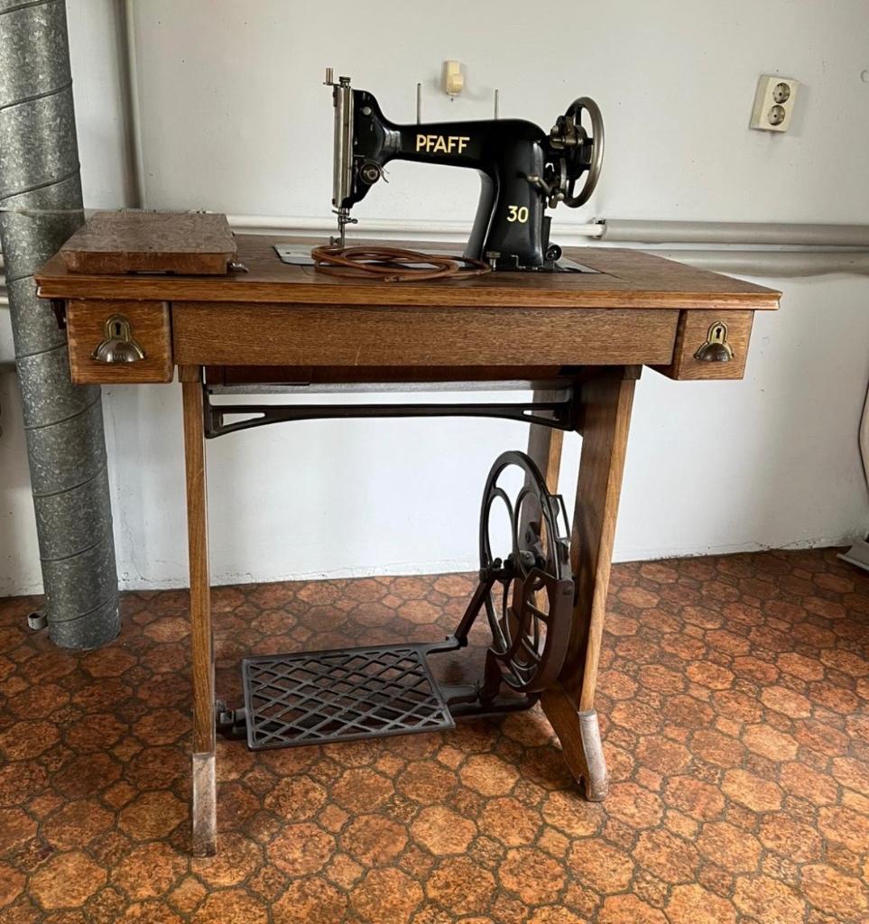 Antieke naaimachine PFAFF 30 vintage, Antiek en Kunst, Antiek | Naaimachines, Ophalen