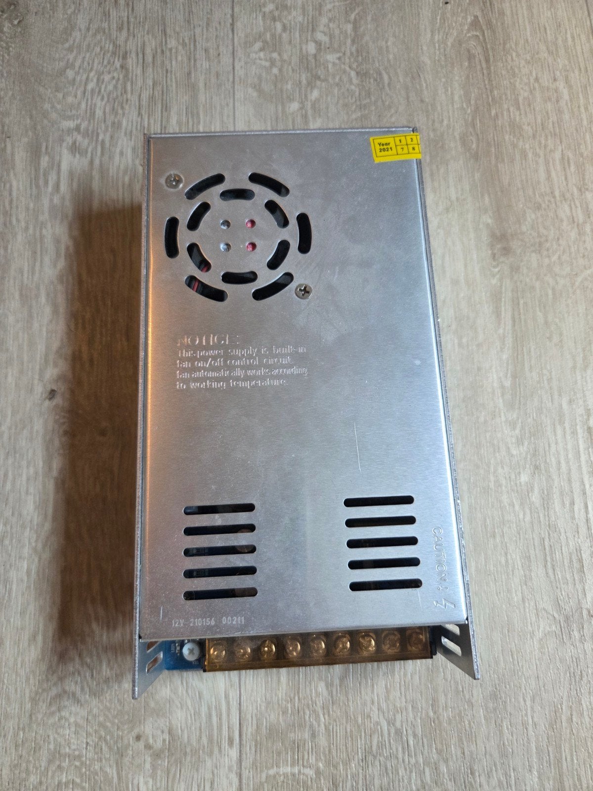 220v/110v --> 12v voeding, Ophalen of Verzenden