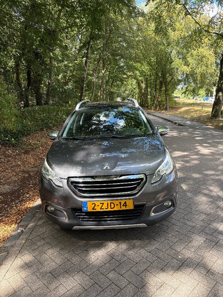 Peugeot 2008 1.2 VTI pure Tech  style 60KW/82PK 2015 Grijs, Voorwielaandrijving, Stof, 40 €/maand, 1199 cc