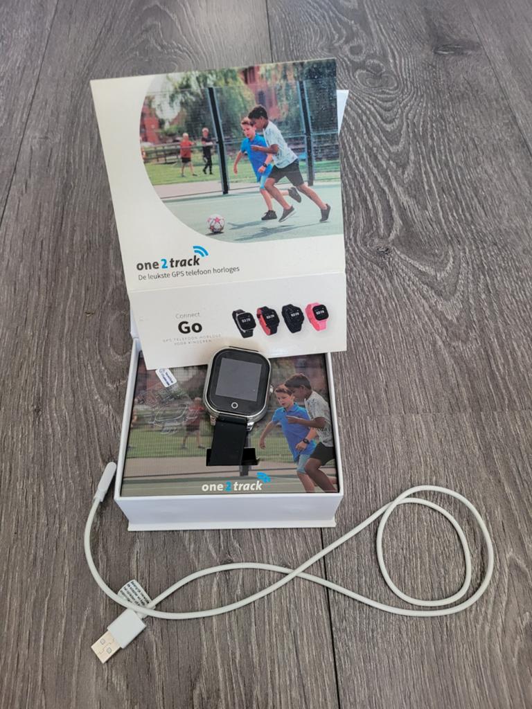 One2track Connect Go GPS telefoon horloge voor kinderen, Ophalen, One2track, Zwart, Zo goed als nieuw