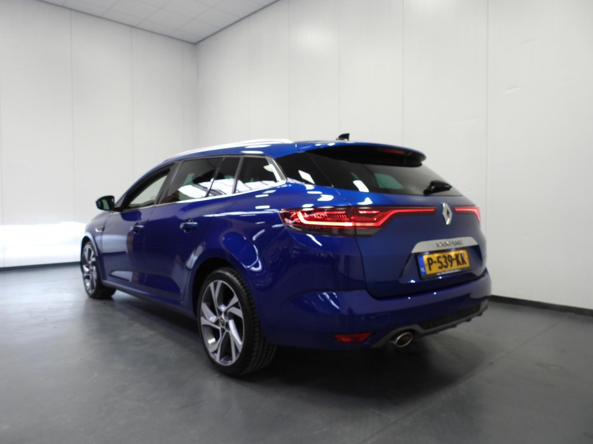 Renault Mégane Estate 1.3 TCe Aut. R.S. Line NAVI/CAMERA/HE, Stof, Gebruikt, Euro 6, 4 cilinders