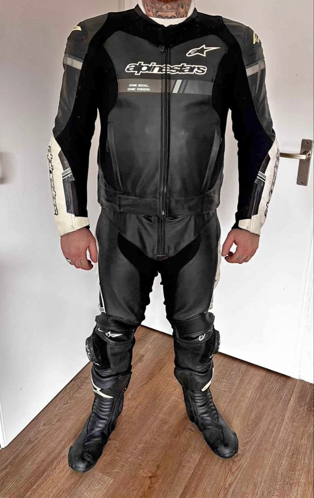 Te koop: Alpinestars GP Forcer 2-delig motorpak – maat 54, Ophalen of Verzenden, Tweedehands, Heren, Combipak