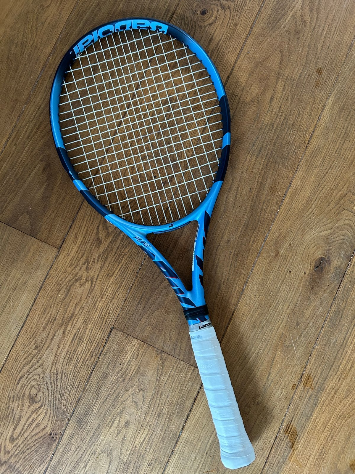 Babolat Pure Drive (nieuwste generatie) - Gripmaat 4, Sport en Fitness, L4, Ophalen of Verzenden, Zo goed als nieuw, Racket