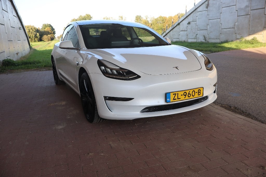 Foto 3 van Tesla Model 3 Long range awd
