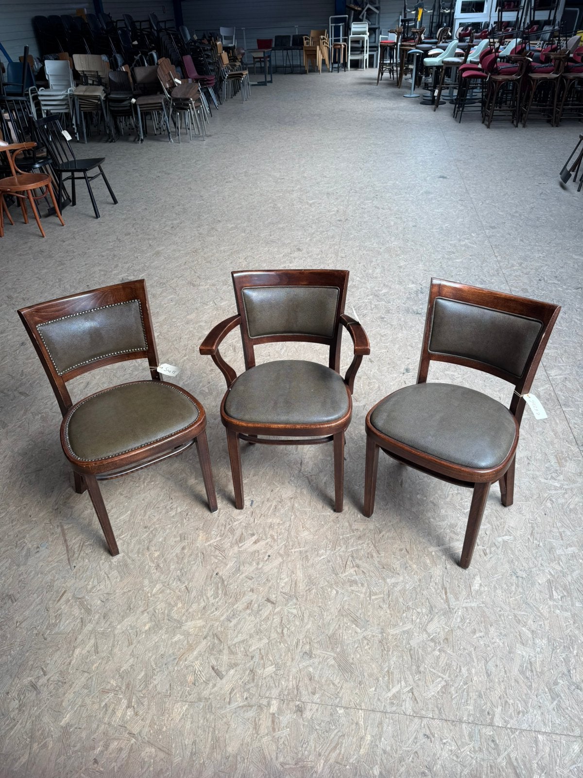 12 horeca cafe Hutten Selection stoelen partij, Huis en Inrichting, Stoelen, Gebruikt, Ophalen of Verzenden, Stof, Grijs