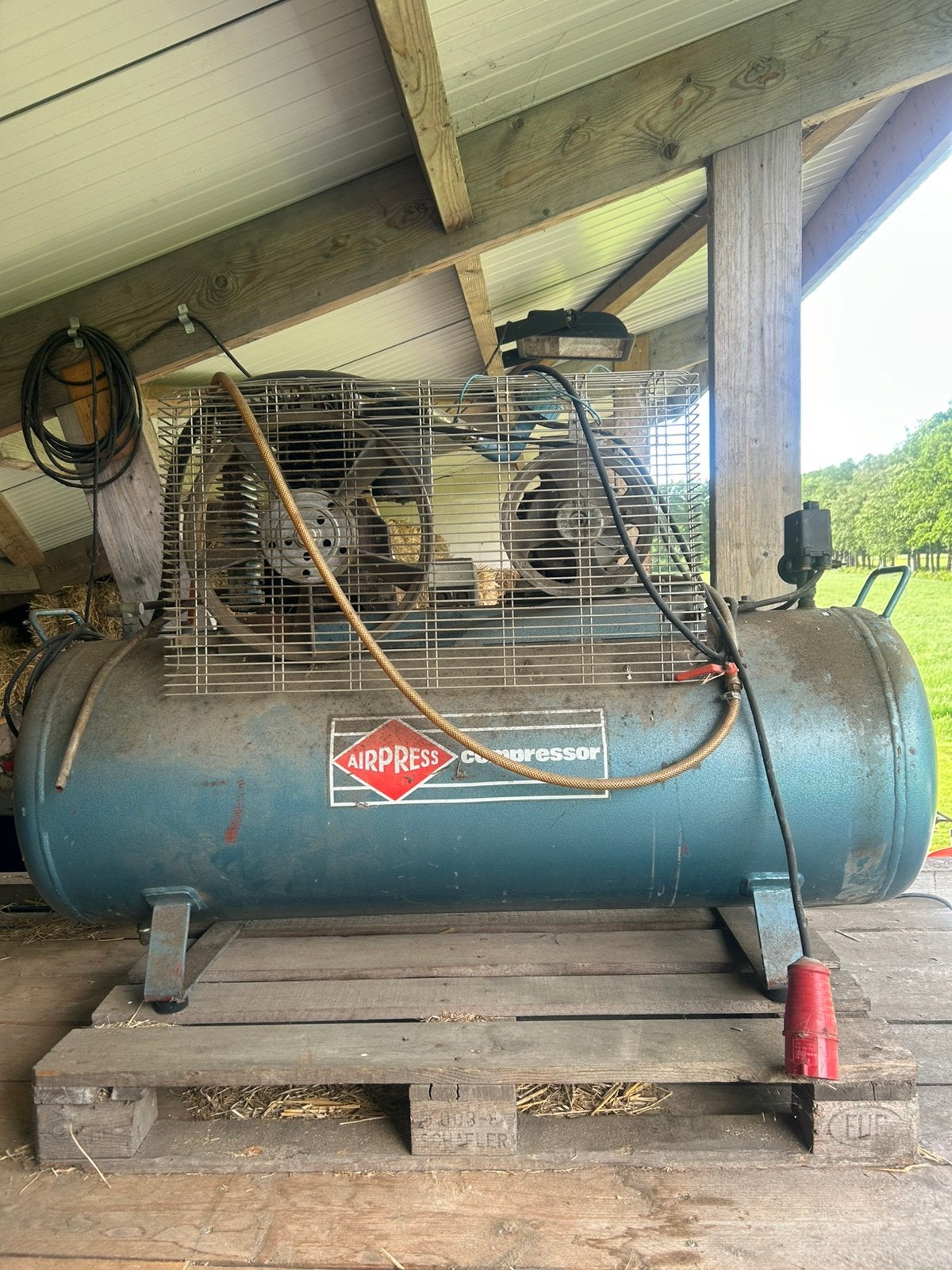 Compressor te koop, Ophalen, Gebruikt, 400 tot 800 liter/min, 10 bar of meer