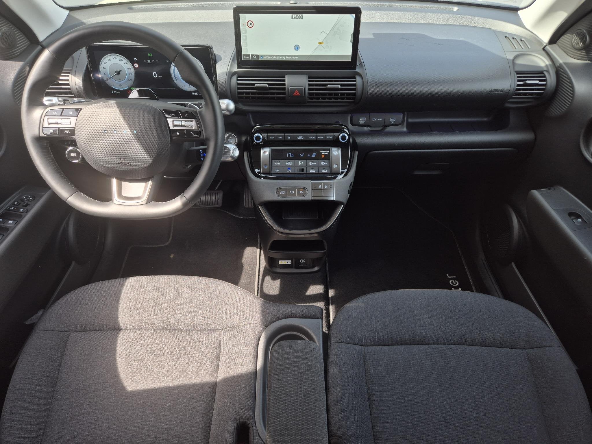 Hyundai INSTER Evolve Plus 49 kWh / SOH 100% / Origineel Ned, 1328 kg, Stof, Gebruikt, 116 pk