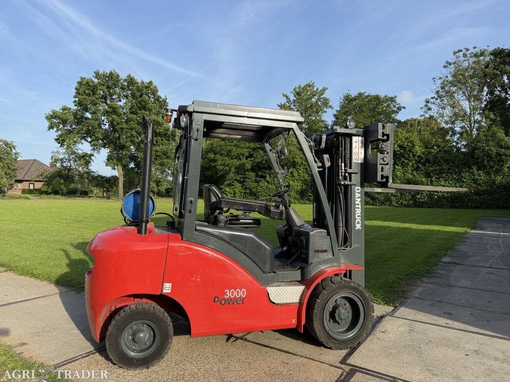 Dantruck 3000KG BJ2014 triplo 4.4M Sideshift vorkenspreider, LPG, Dantruck, Heftruck, Ophalen of Verzenden