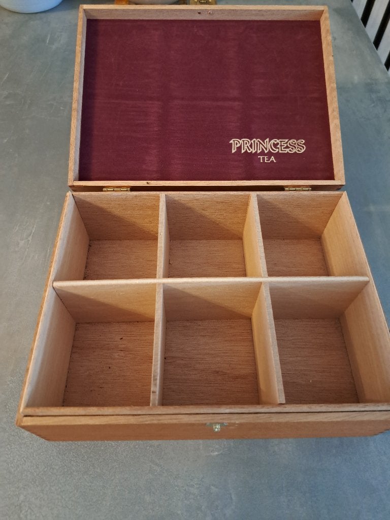 Mooie Princess theedoos, Ophalen, Gebruikt, Hout, Theedoos