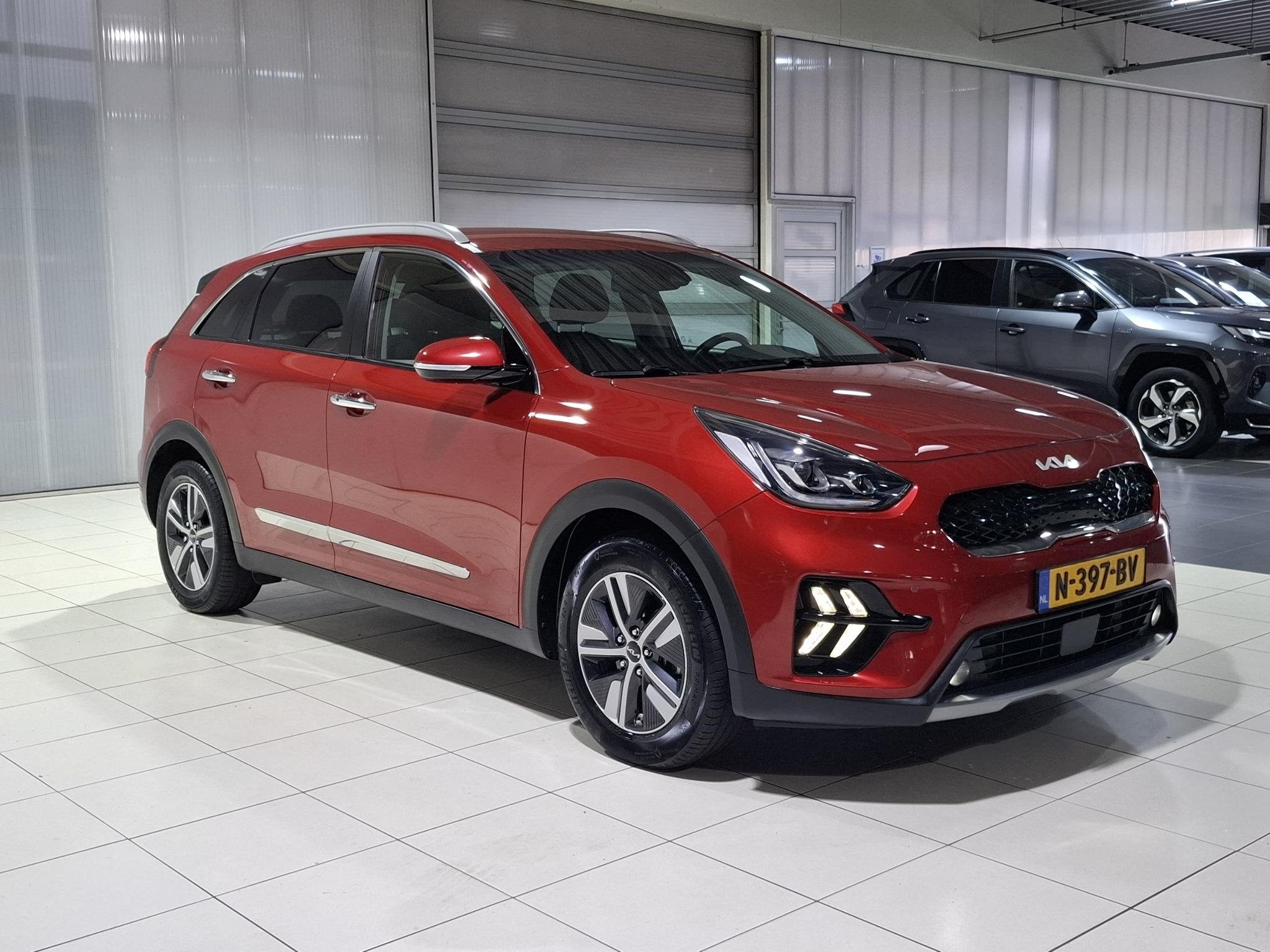 Kia Niro 1.6 GDi PHEV DynamicPlusLine Stoel en Stuur verwarm, Auto's, Verwarmde buitenspiegels, Gebruikt, 71 km/l, SUV of Terreinwagen