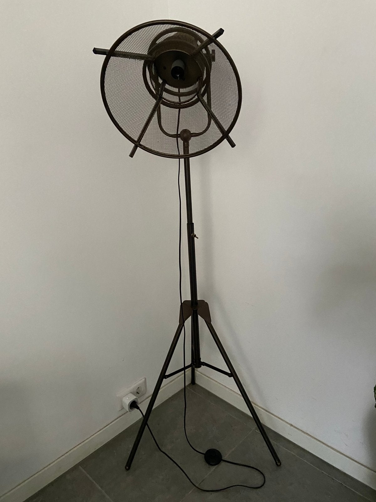 Industriële Vloerlamp op Statief – Filmspot/Studiolamp Stijl, Ophalen, Zo goed als nieuw, Metaal, 150 tot 200 cm