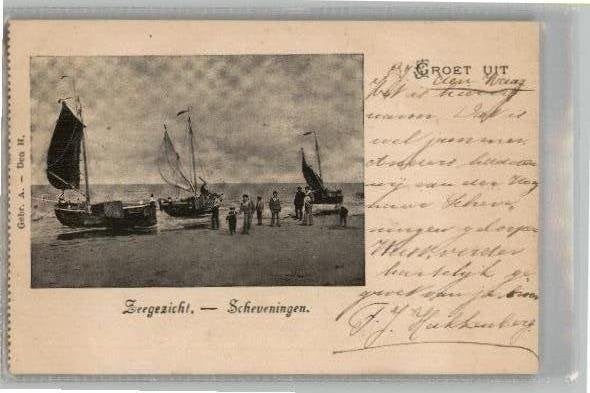 Scheveningen Zeegezicht Bomschuiten op strand 1900 Gebr. A